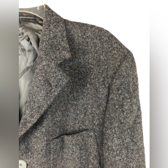 JACKET - Men's Ermenegildo Zenga Soft Textured Wool Grey Blazer. Size L or 43R. - Picture 7 of 16